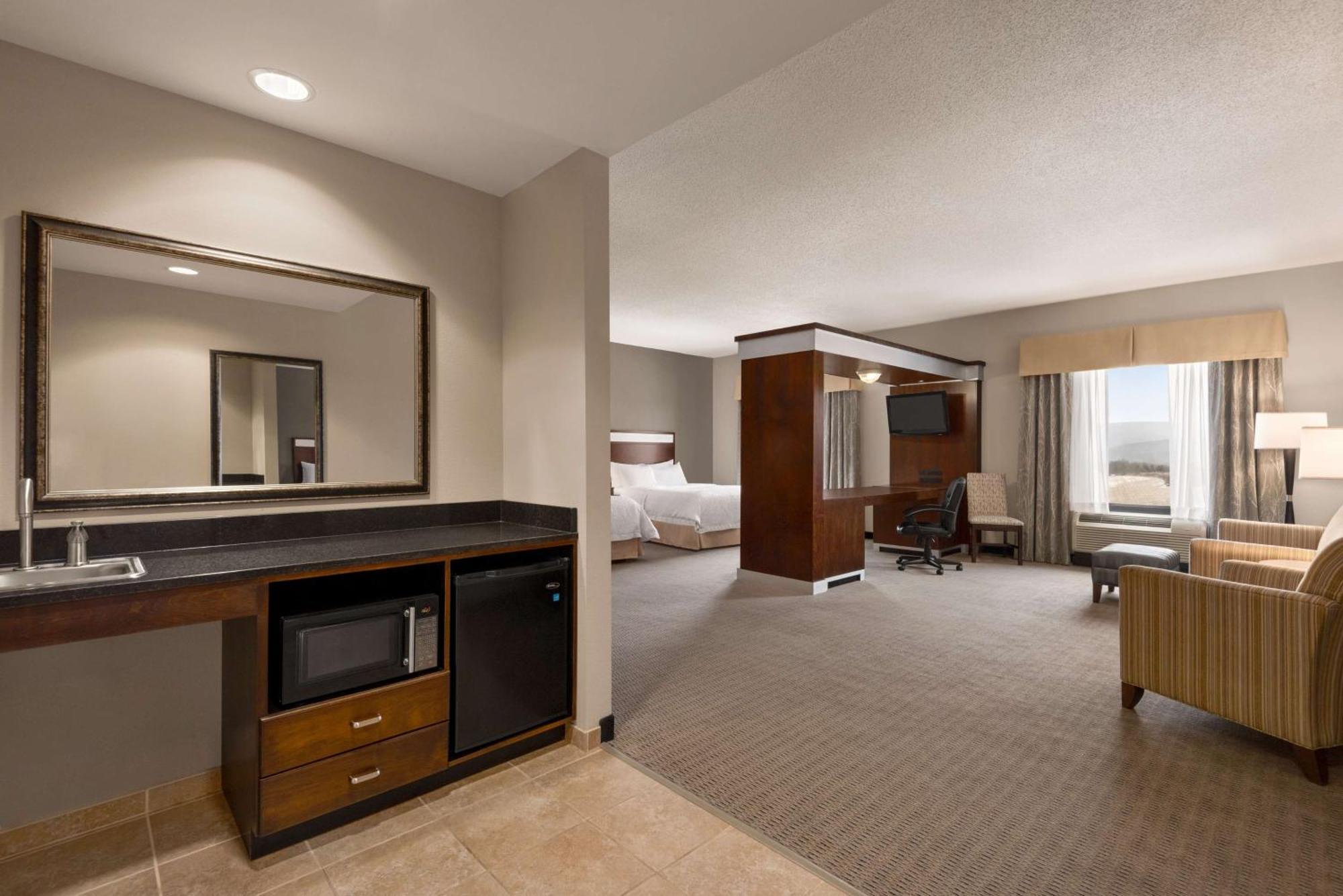 Hampton Inn & Suites - Мансфилд Экстерьер фото
